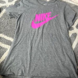 Nike tshirt